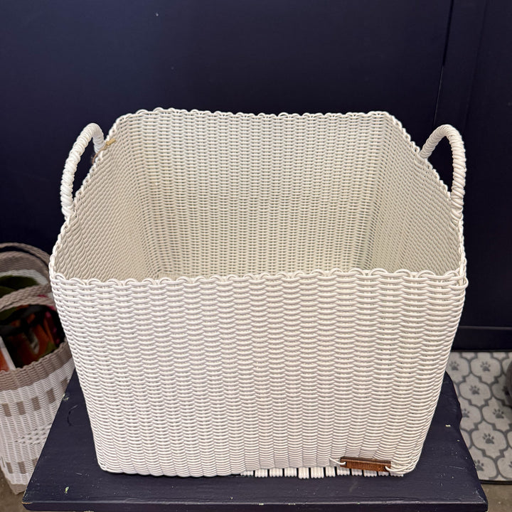 XL boxi storage bins