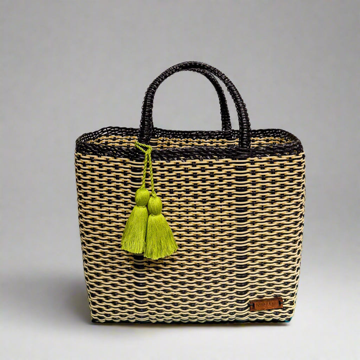 IXOQ Cesta recycled plastic tote (SOLD THRU KASSATEX) Med - Basketweave