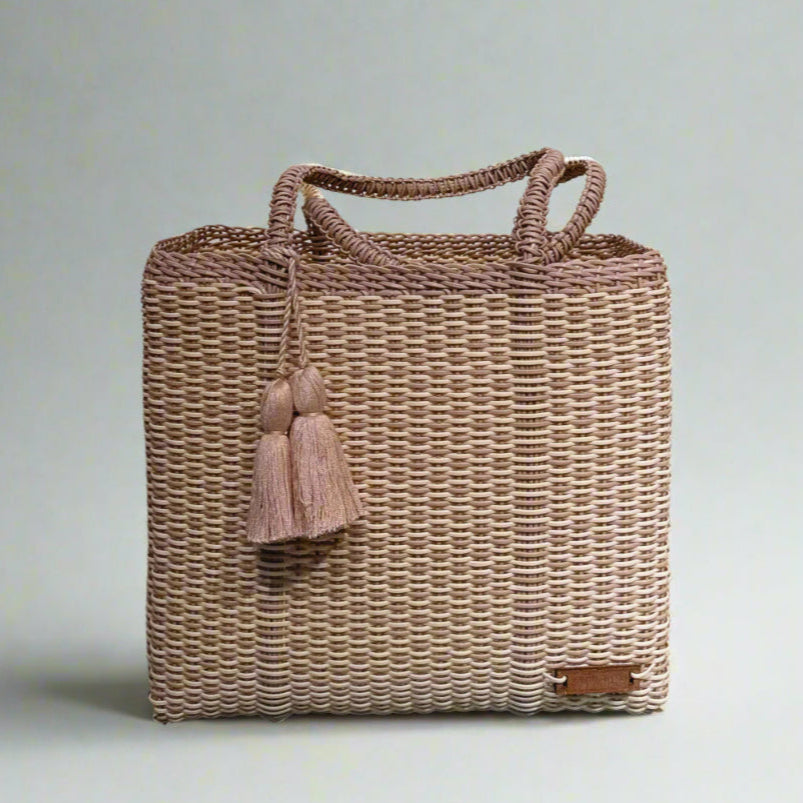 IXOQ Cesta recycled plastic tote (SOLD THRU KASSATEX) Med - Basketweave