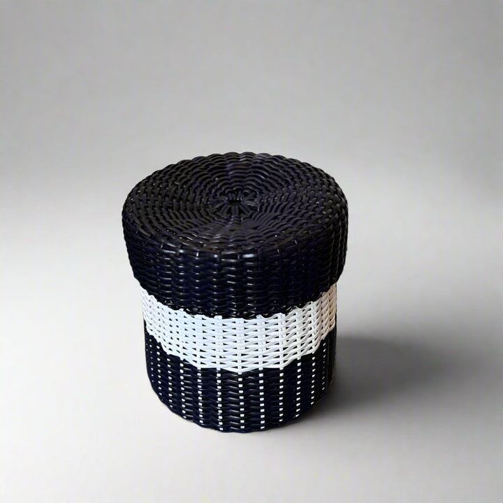 (wholesale) round 'catch all' with lid ~ 2 color block