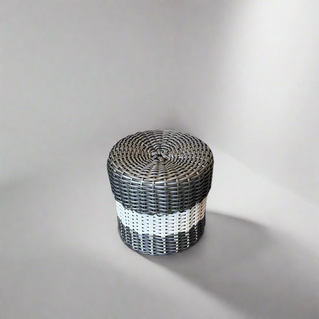 (wholesale) round 'catch all' with lid ~ 2 color block