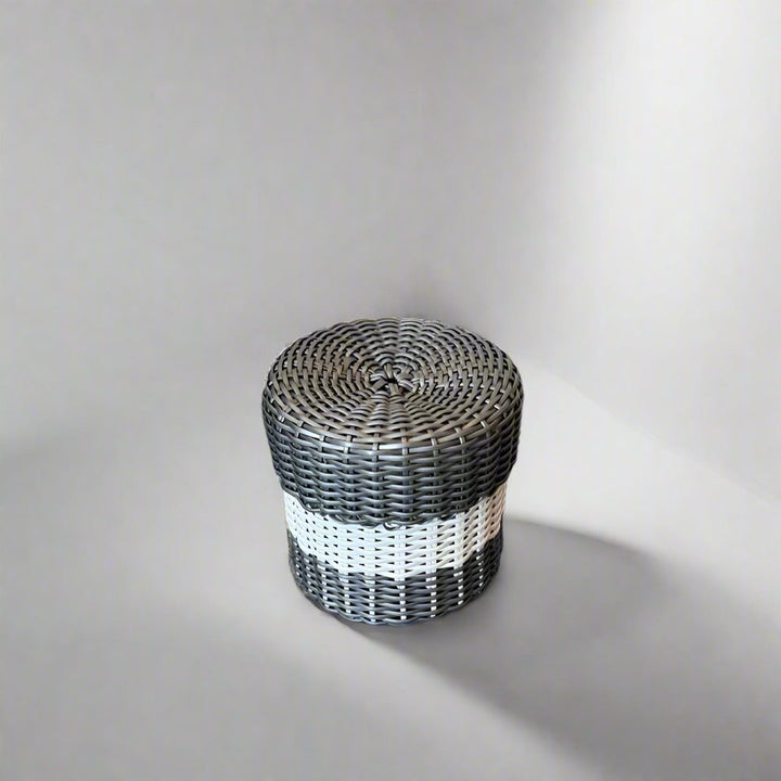 (wholesale) round 'catch all' with lid ~ 2 color block
