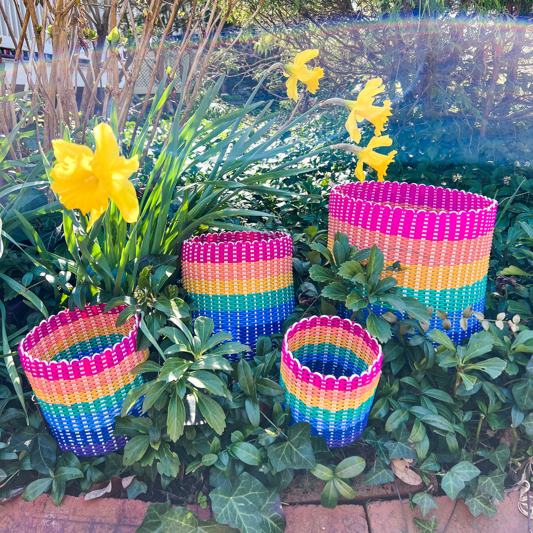 (wholesale) round 'catch all' / planters ~ multicolor stripes