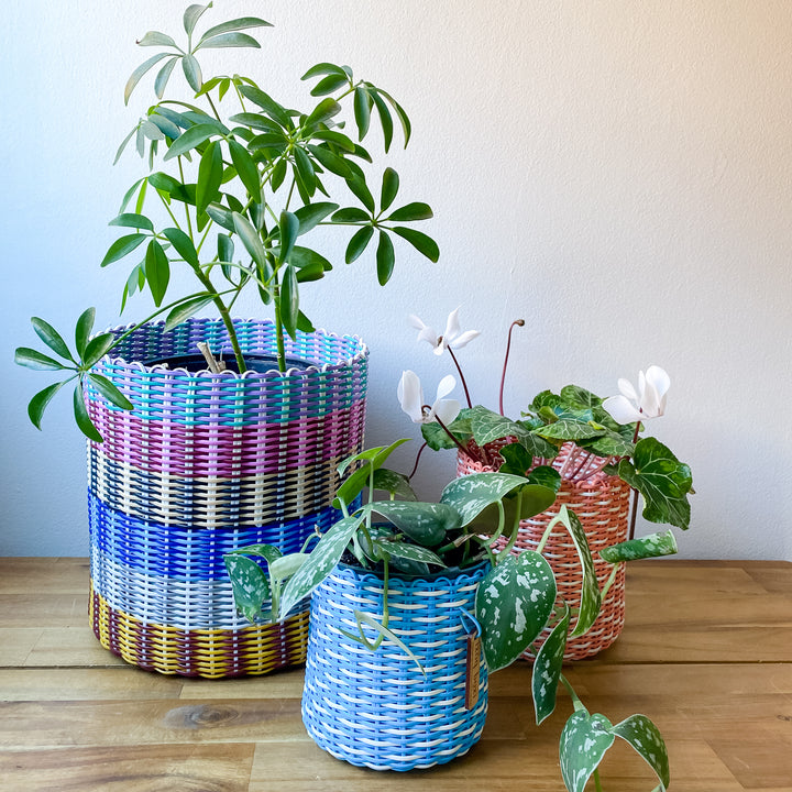 (wholesale) round 'catch all' / planters ~ multicolor stripes